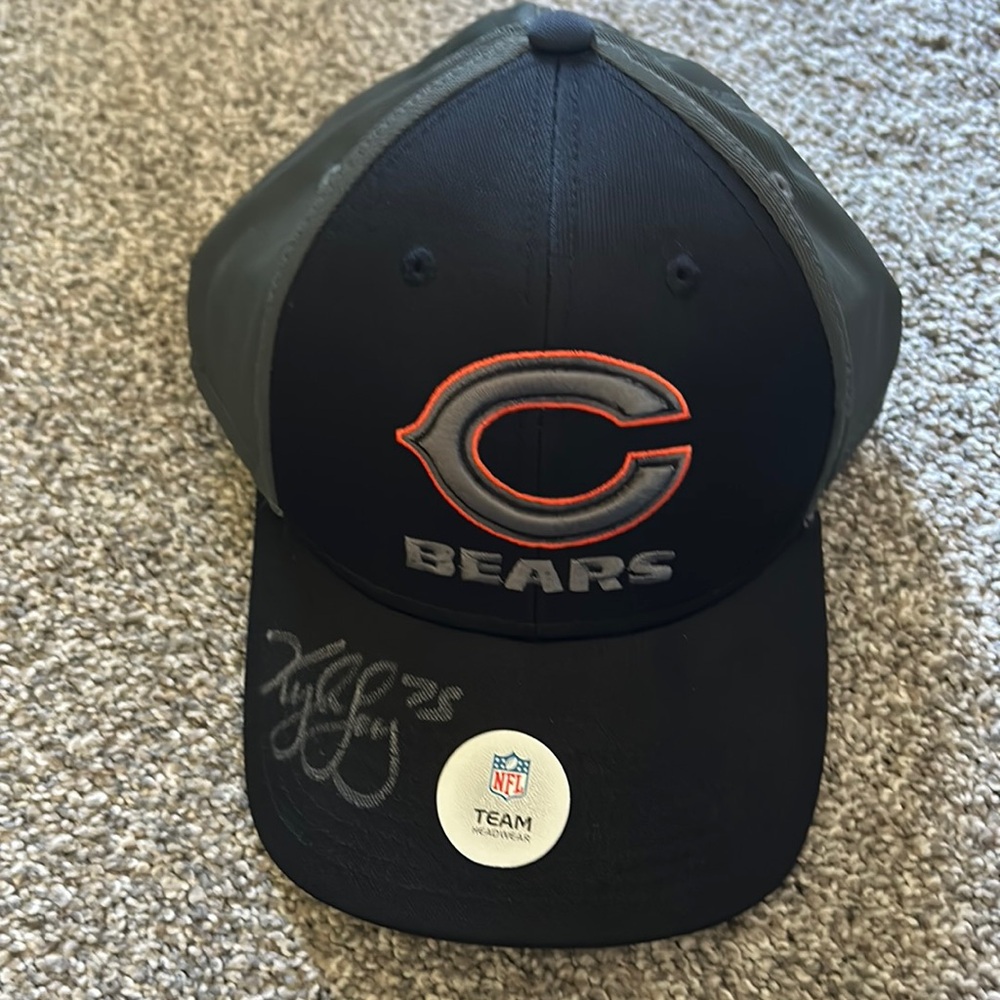 New Chicago Bears hat with Kyle Long authentic autograph